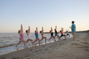 йога-ретрит у моря