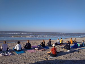 йога ретрит на море Азов