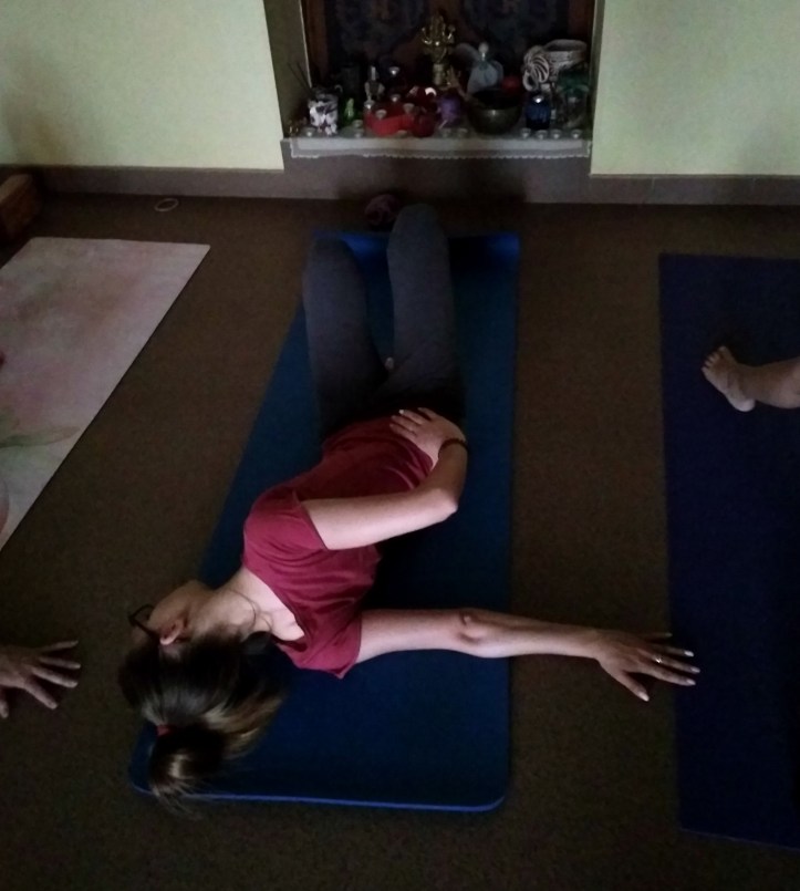 эка бхуджа свастикасана