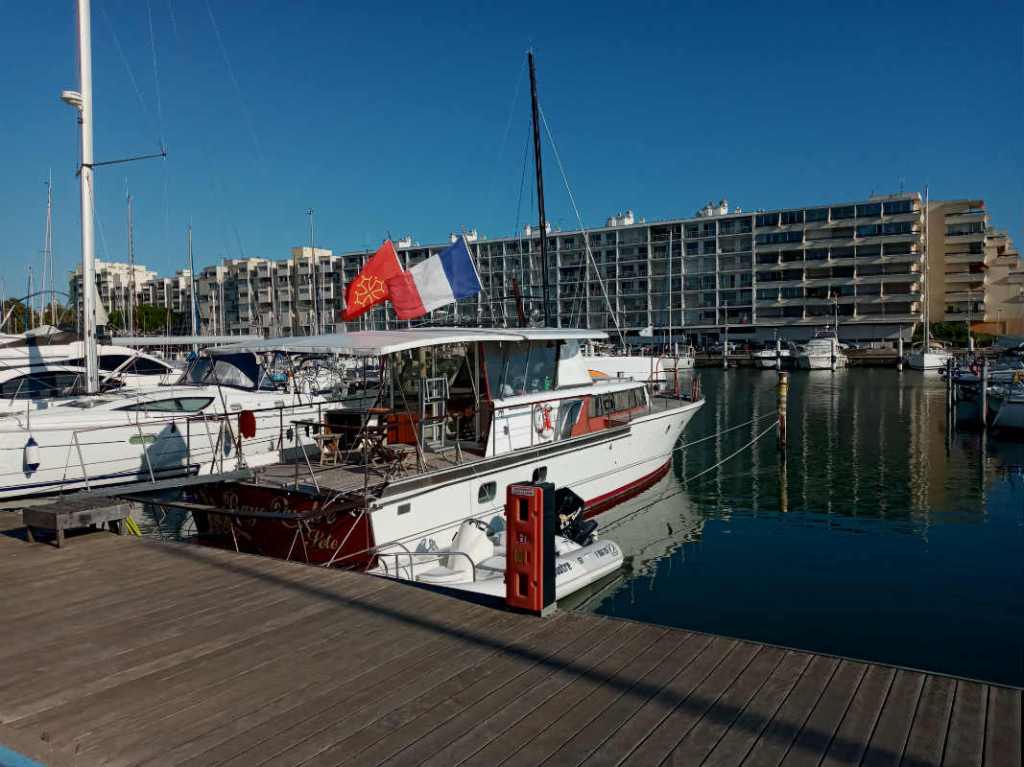 яхты на набережной Палавас