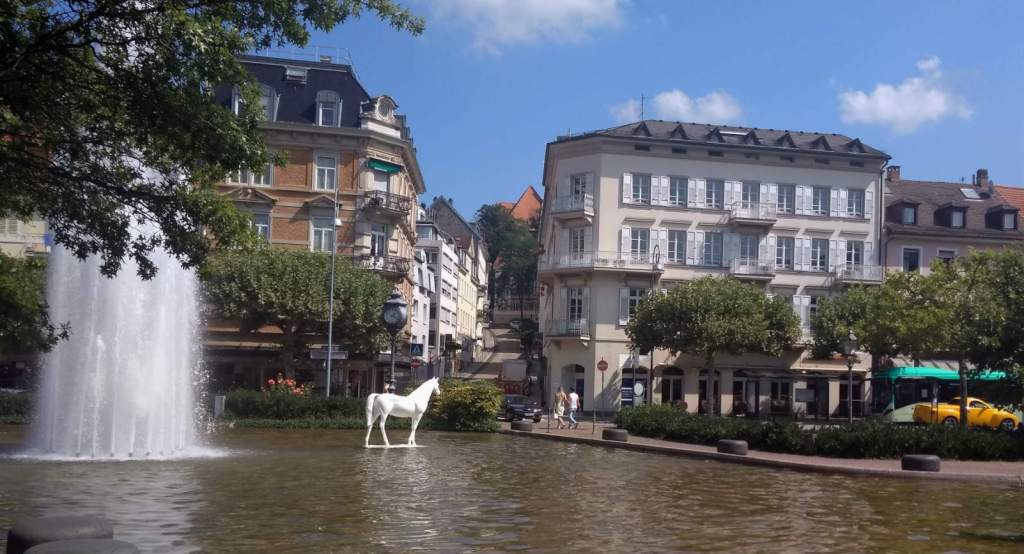 лошади в Бадене везде